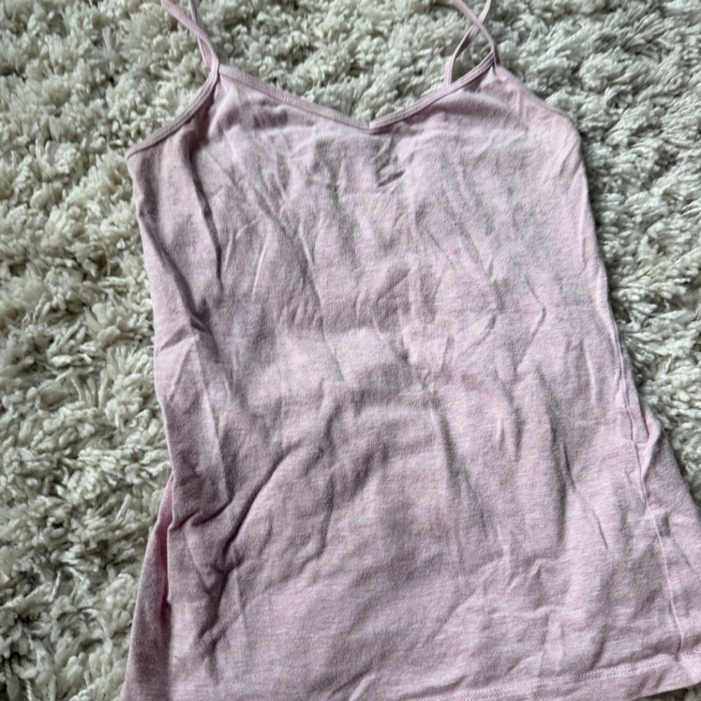 Forever 21 comfortable, and casual spring attire cute women’s Soft Pink Camisole - Picture 4 of 4